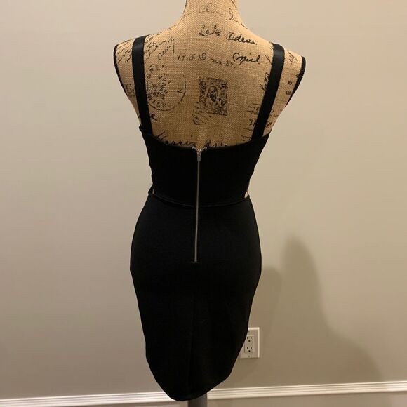 Express Little Black Dress Sz small. Sexy Side - Picture 7 of 9